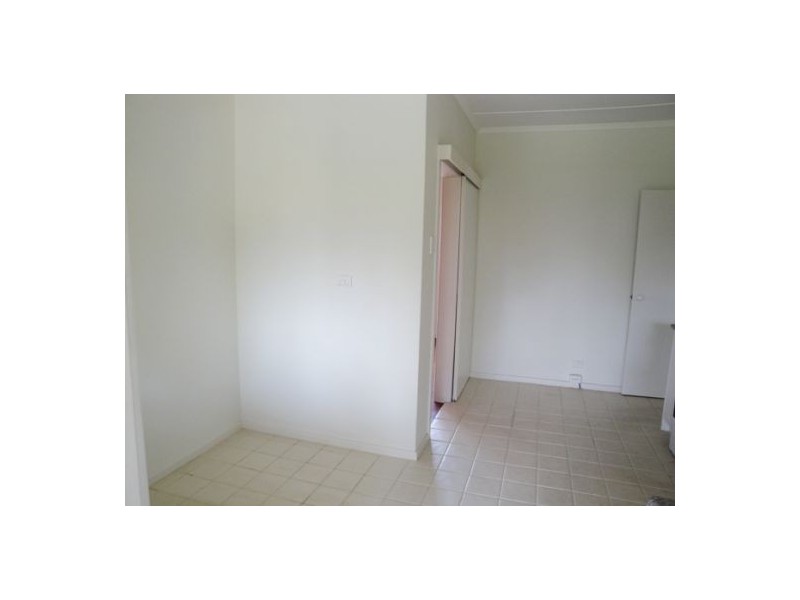 94-96 Eugaree St, Southport QLD 4215