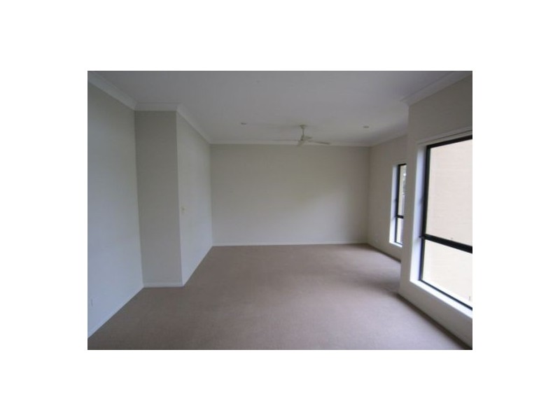 4/148 Johnston Street, Southport QLD 4215