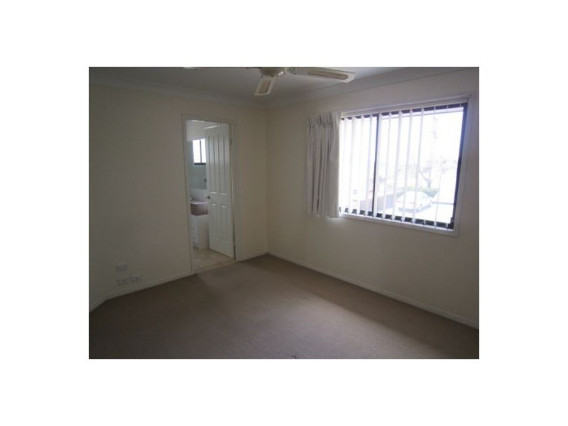 4/148 Johnston Street, Southport QLD 4215