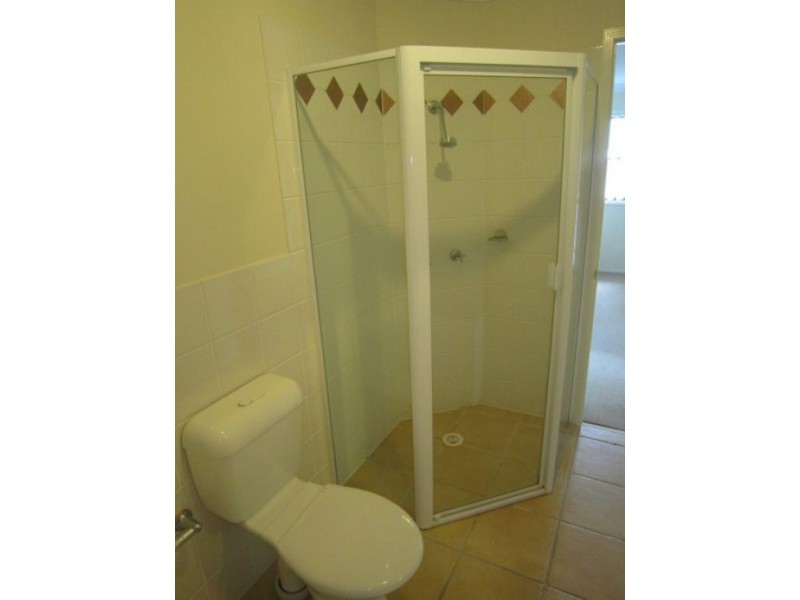 4/148 Johnston Street, Southport QLD 4215