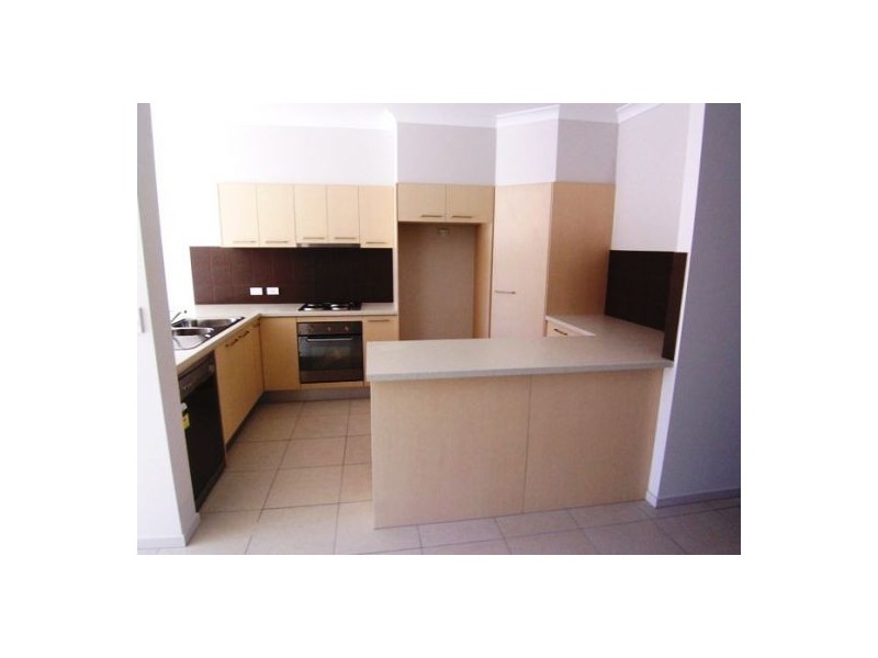 2/34 North St, Southport QLD 4215