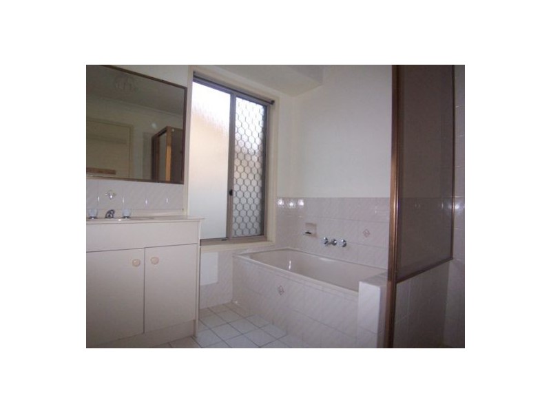 15 Erindale Court, Helensvale QLD 4212