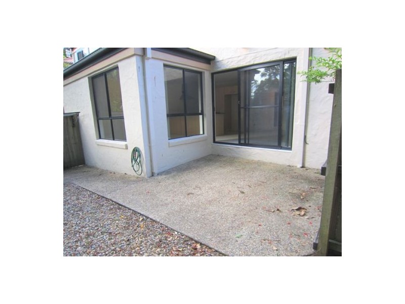 6/14 Terrigal Crescent, Southport QLD 4215