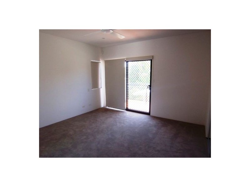 4/134 Ridgeway Ave, Southport QLD 4215