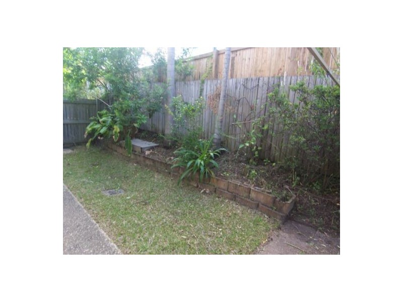 1/125 Pohlman St, Southport QLD 4215