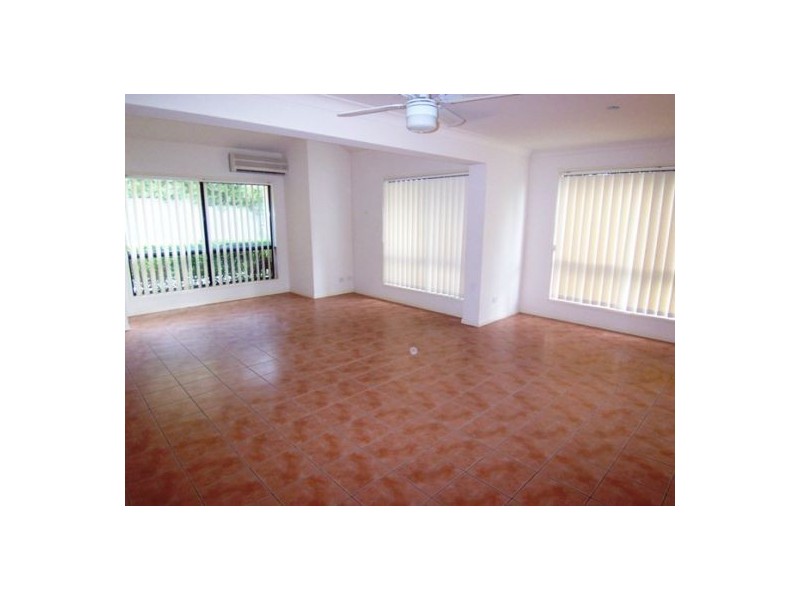 1/101 Eugaree St, Southport QLD 4215