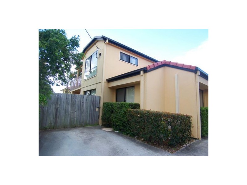 1/101 Eugaree St, Southport QLD 4215