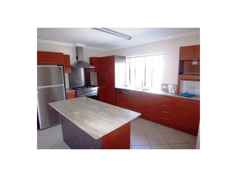 2/19 Beale Street, Southport QLD 4215