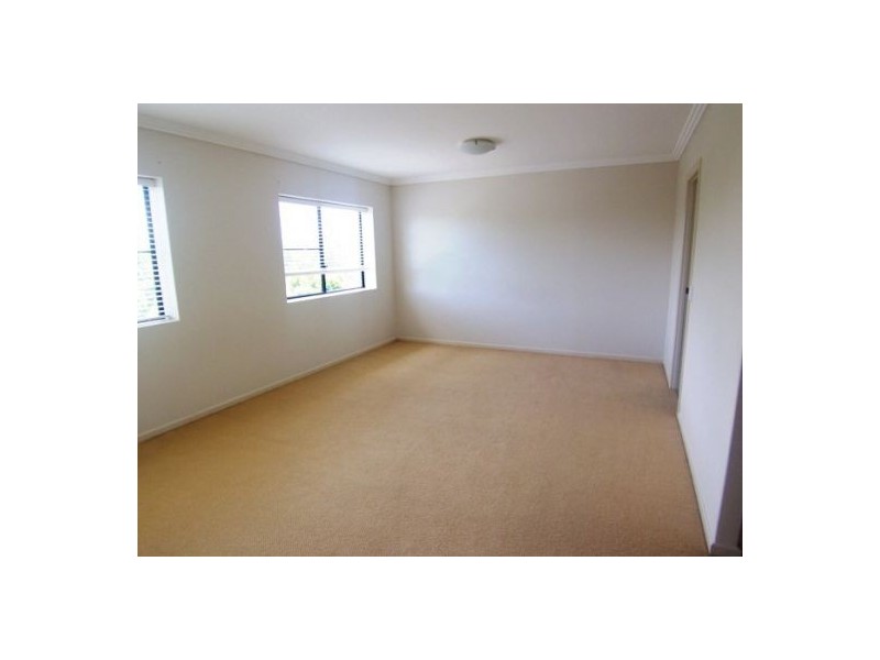 2/19 Beale Street, Southport QLD 4215