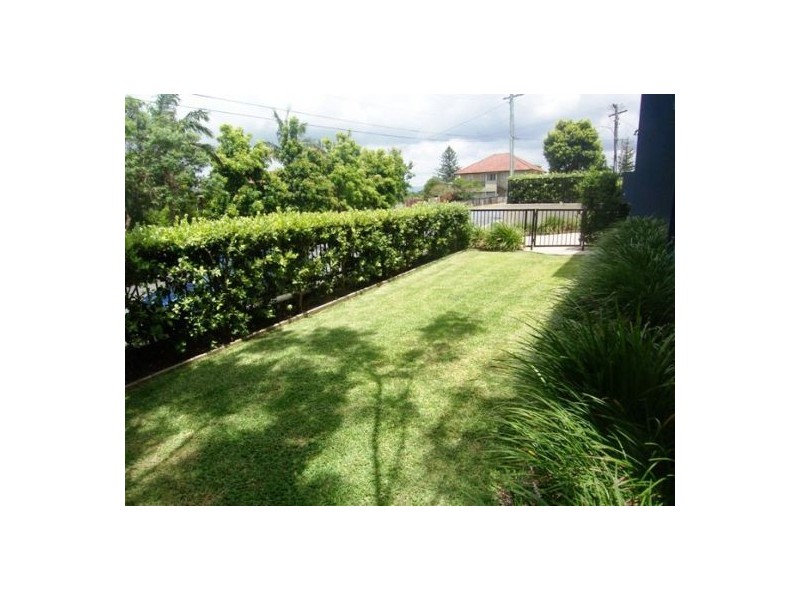 2/19 Beale Street, Southport QLD 4215