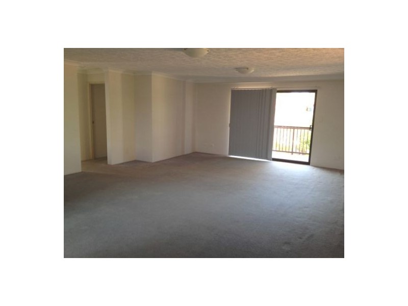 8/146 High Street, Southport QLD 4215