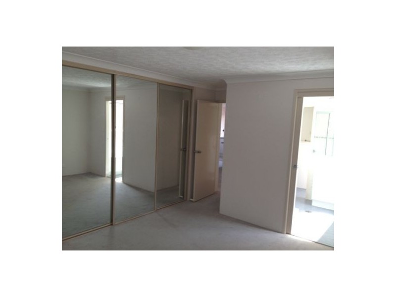 8/146 High Street, Southport QLD 4215