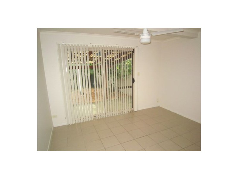 2/9 Meyer Street, Southport QLD 4215