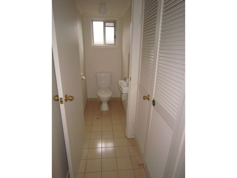 2/9 Meyer Street, Southport QLD 4215