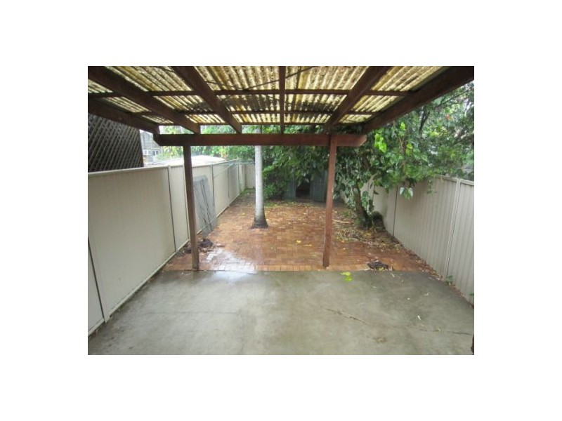 2/9 Meyer Street, Southport QLD 4215