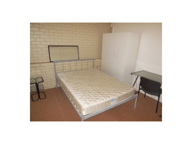 1/126 Smith Street, Southport QLD 4215