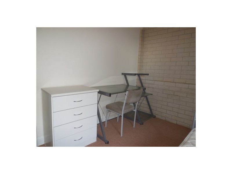 1/126 Smith Street, Southport QLD 4215