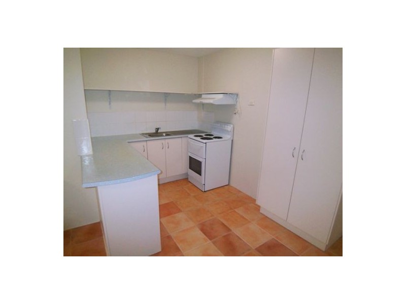 2/203 Scarborough St, Southport QLD 4215