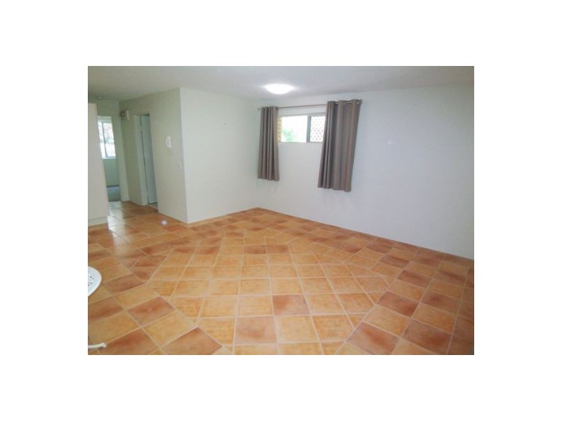 2/203 Scarborough St, Southport QLD 4215