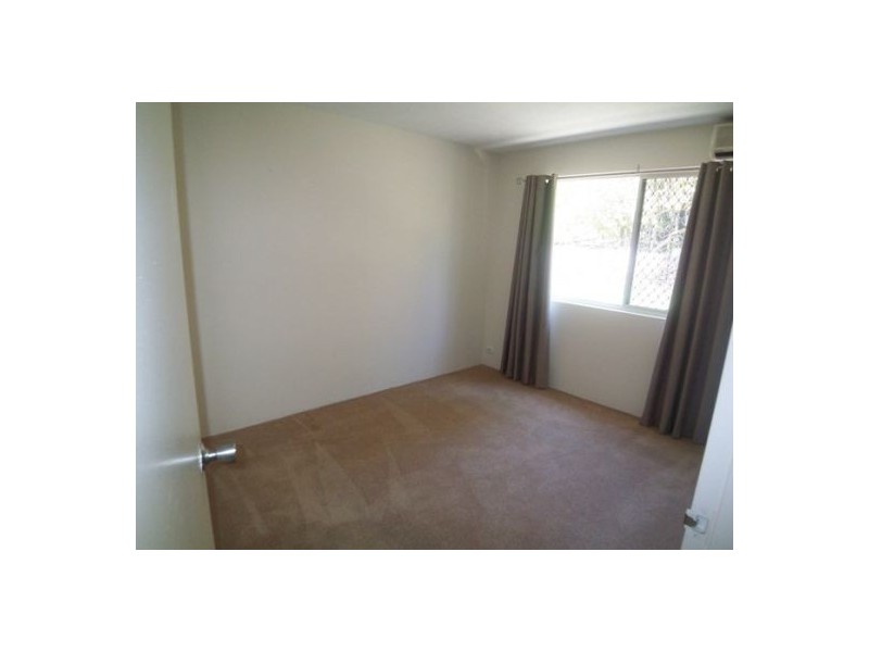 2/203 Scarborough St, Southport QLD 4215