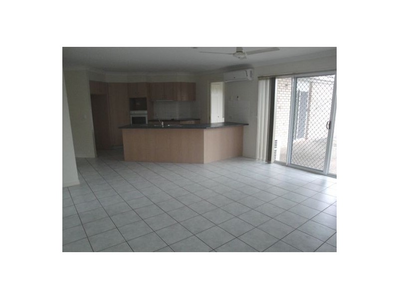 13 Maui Crescent, Pacific Pines QLD 4211