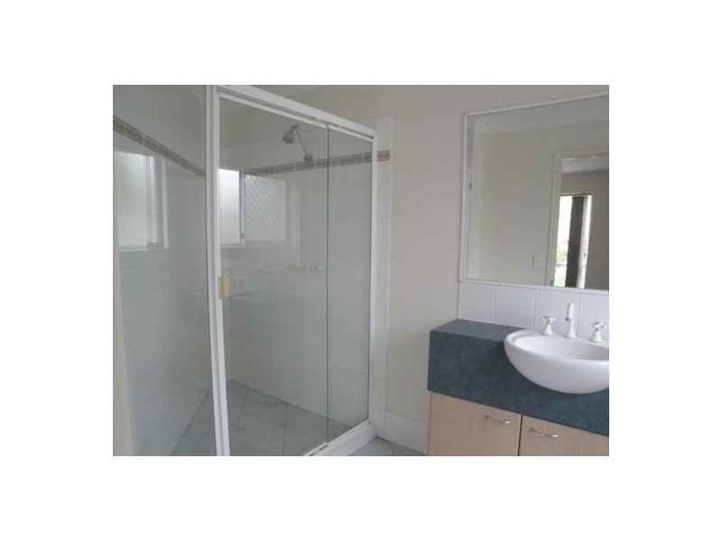 13 Maui Crescent, Pacific Pines QLD 4211