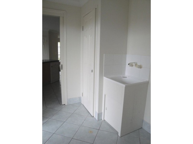 13 Maui Crescent, Pacific Pines QLD 4211