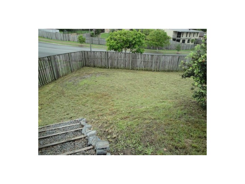 13 Maui Crescent, Pacific Pines QLD 4211