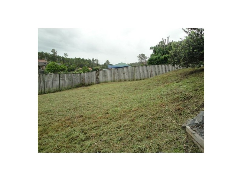 13 Maui Crescent, Pacific Pines QLD 4211