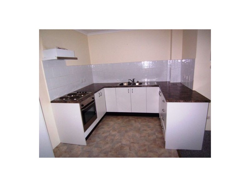 21/9 Bradford St, Labrador QLD 4215