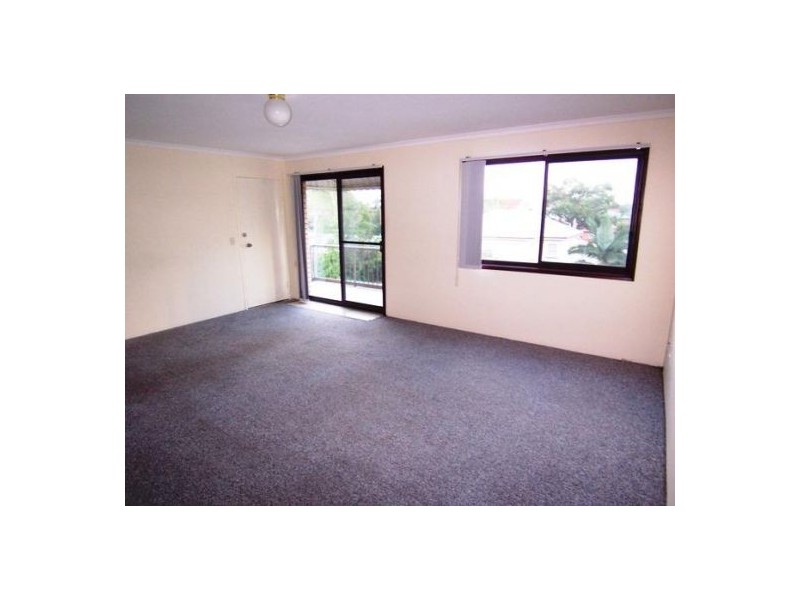 21/9 Bradford St, Labrador QLD 4215