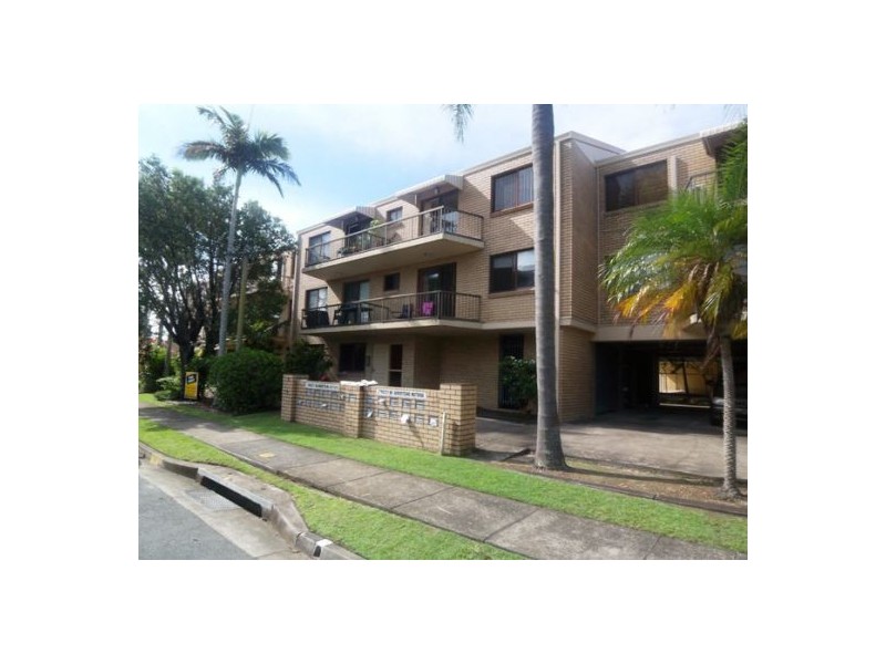 21/9 Bradford St, Labrador QLD 4215