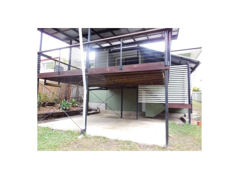31 Kerr Ave, Southport QLD 4215