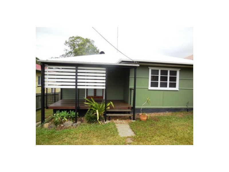 31 Kerr Ave, Southport QLD 4215