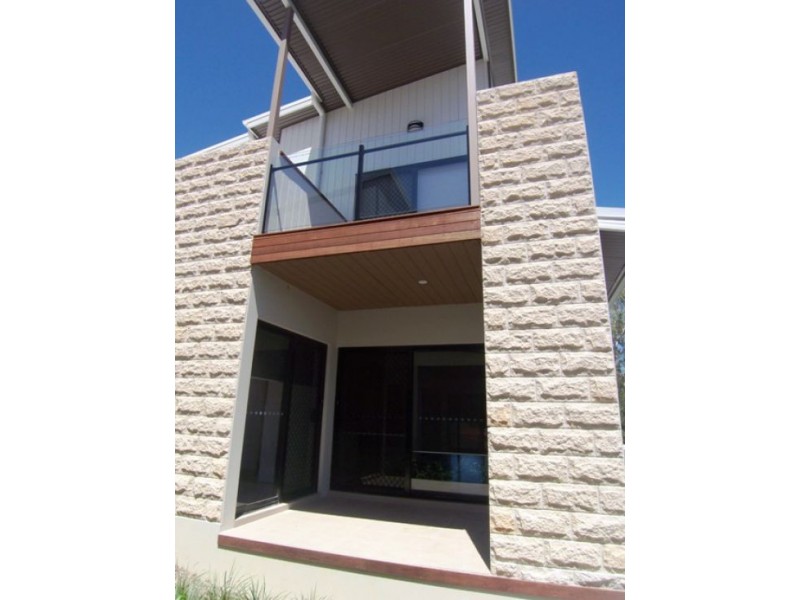 3/134 Ridgeway Ave, Southport QLD 4215