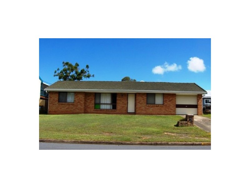 57 Woomera Cres, Southport QLD 4215