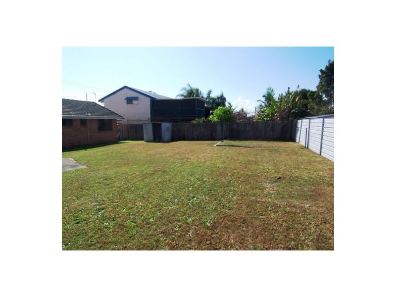 57 Woomera Cres, Southport QLD 4215