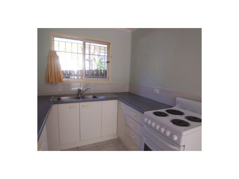 1/13 Walton Street, Southport QLD 4215