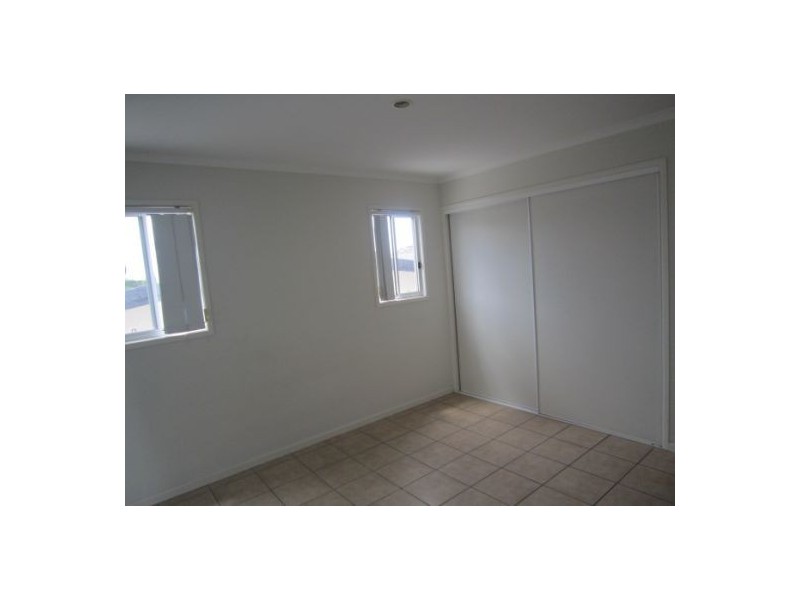 16a Loder St, Biggera Waters QLD 4216