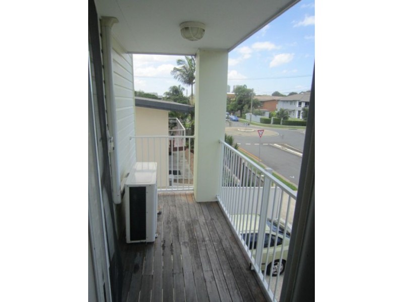 16a Loder St, Biggera Waters QLD 4216