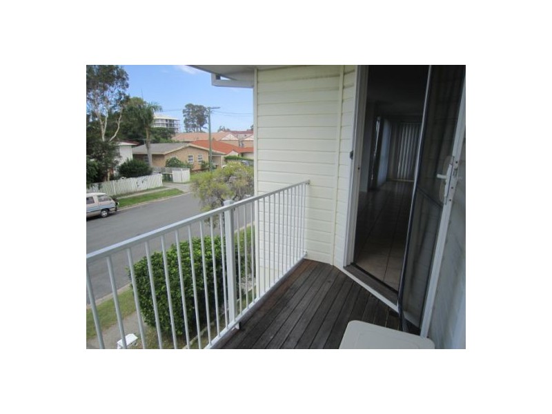 16a Loder St, Biggera Waters QLD 4216