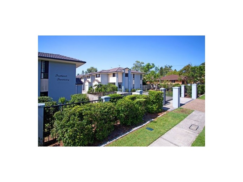 11/23 Blake Street, Southport QLD 4215
