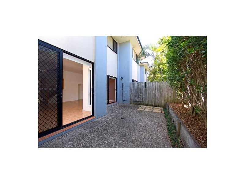 11/23 Blake Street, Southport QLD 4215