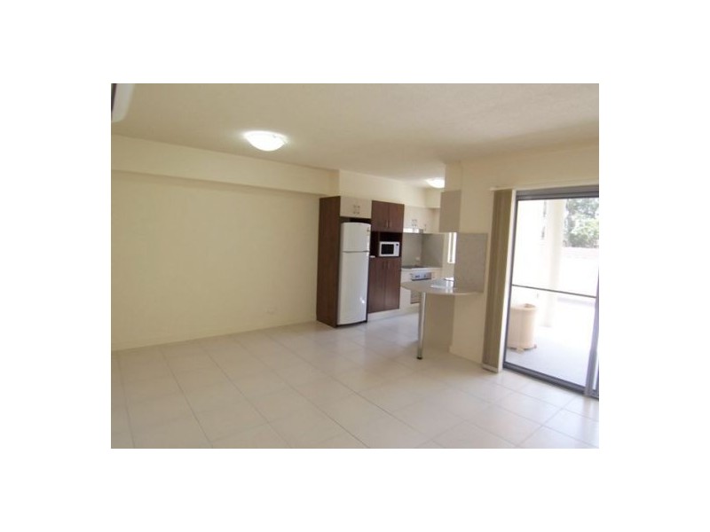 7/148 High Street, Southport QLD 4215