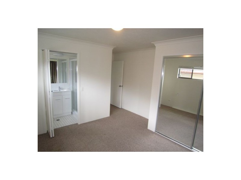 1/26 Lather Street, Southport QLD 4215