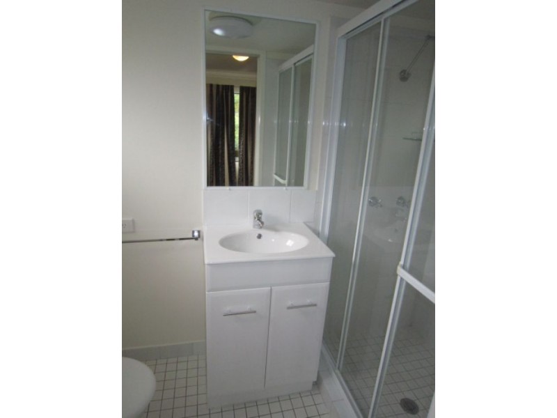 1/26 Lather Street, Southport QLD 4215