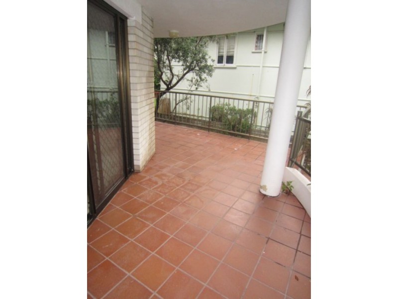 1/26 Lather Street, Southport QLD 4215