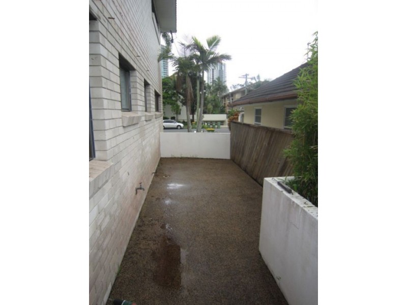 1/26 Lather Street, Southport QLD 4215