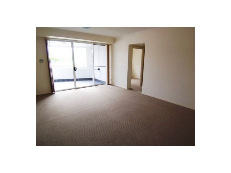17/6-10 Rose St, Southport QLD 4215
