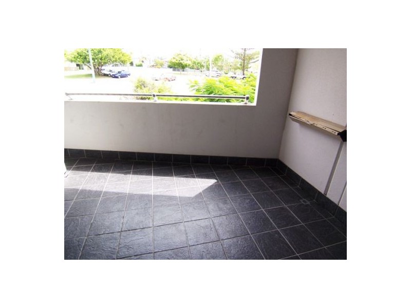 17/6-10 Rose St, Southport QLD 4215